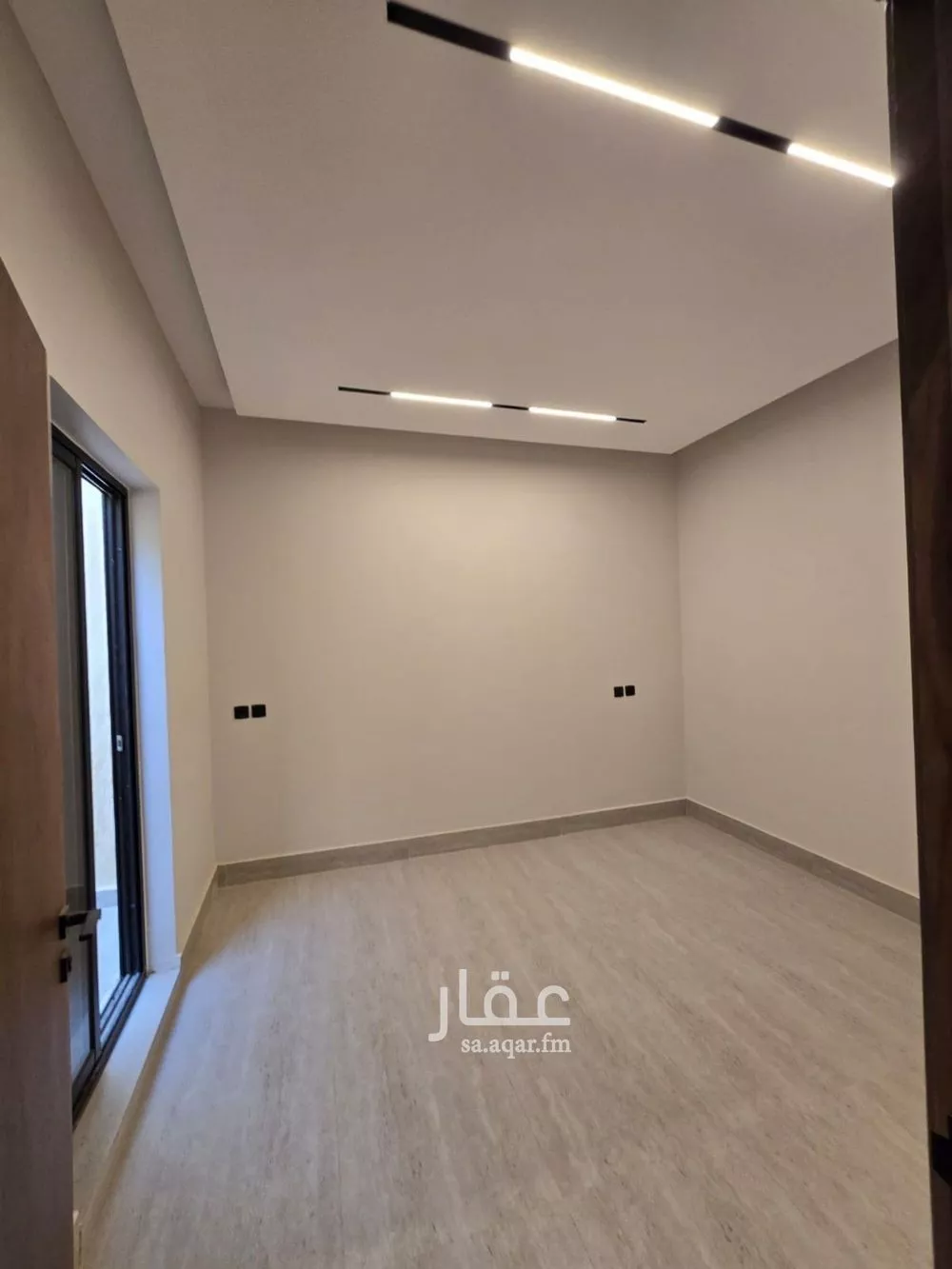 فيلا 4 غرف في النرجس 5