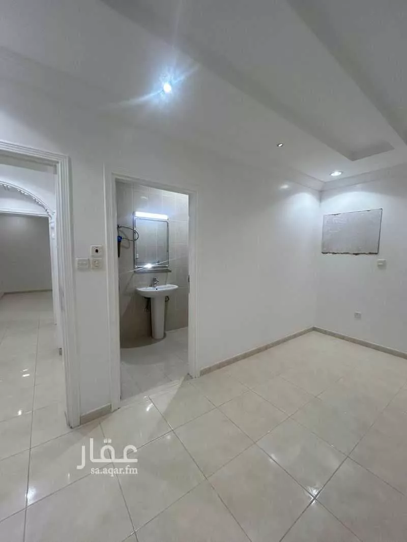 2 bedroom apartment in Al Nuzhah, Jeddah 7
