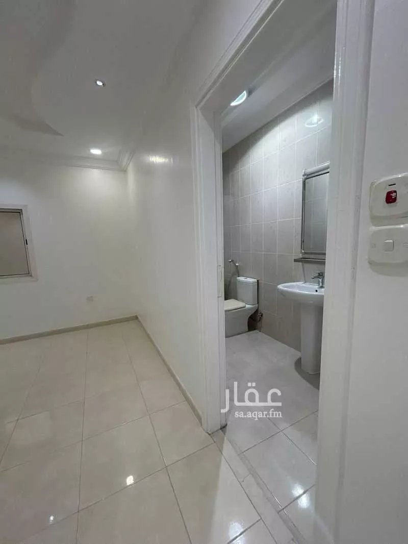 2 bedroom apartment in Al Nuzhah, Jeddah 5