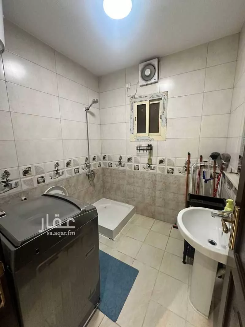 شقة 3 غرف في النزهة 4