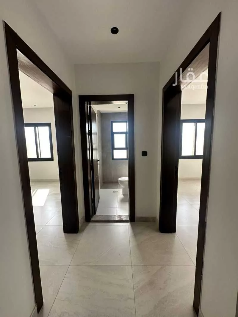 شقة 5 غرف في النزهة 4