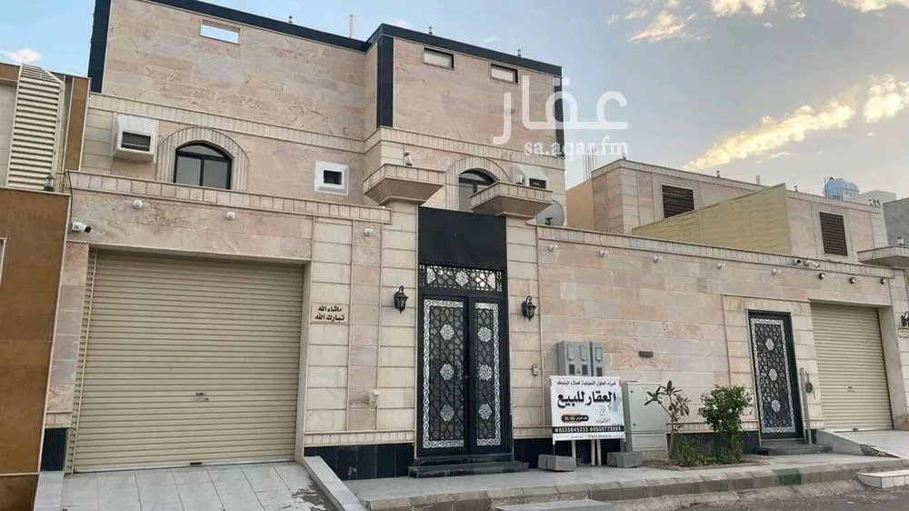 عمارة 406 م² في قلعة مخيط