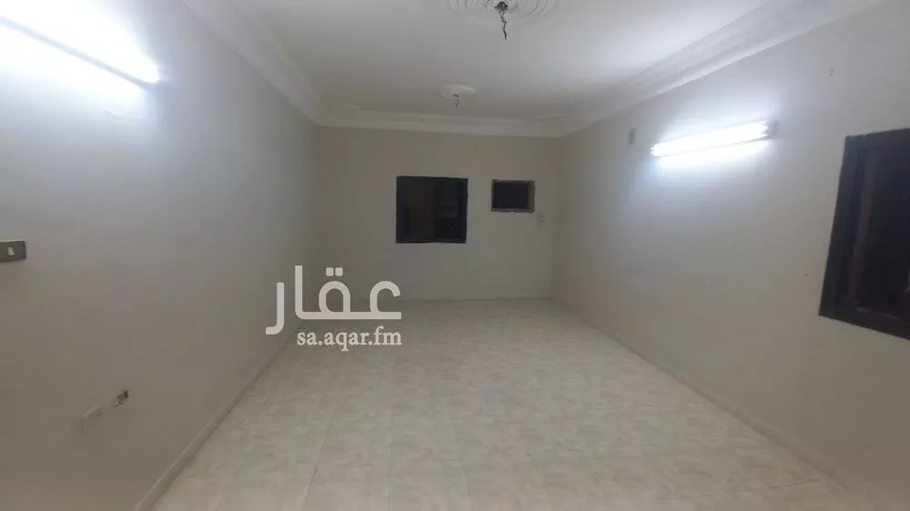 عمارة 505 م² في الخالدية 5