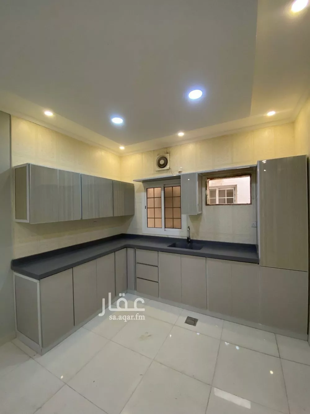 3 bedroom apartment in Al Safa 5