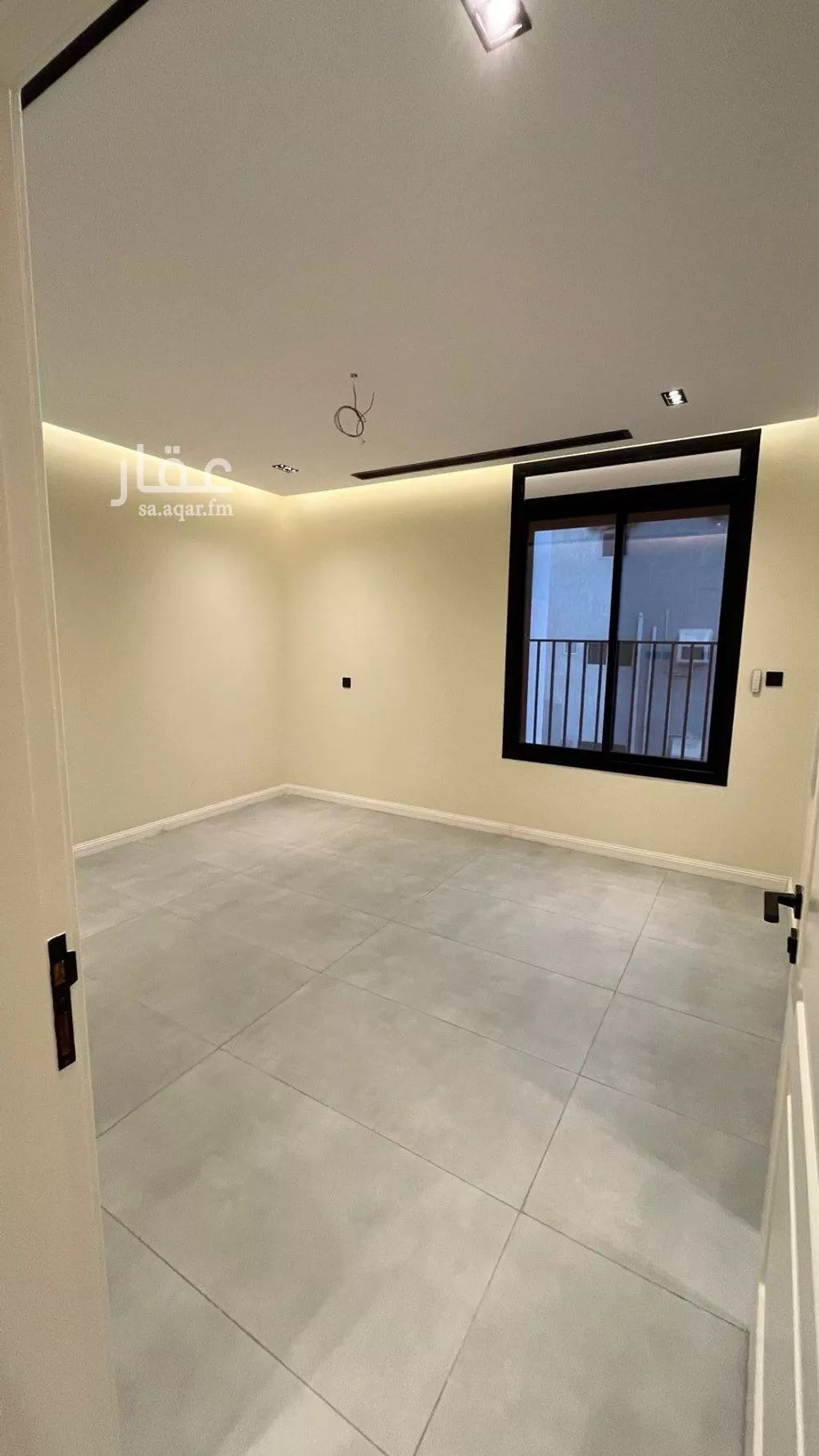 شقة 5 غرف في الروضة 3