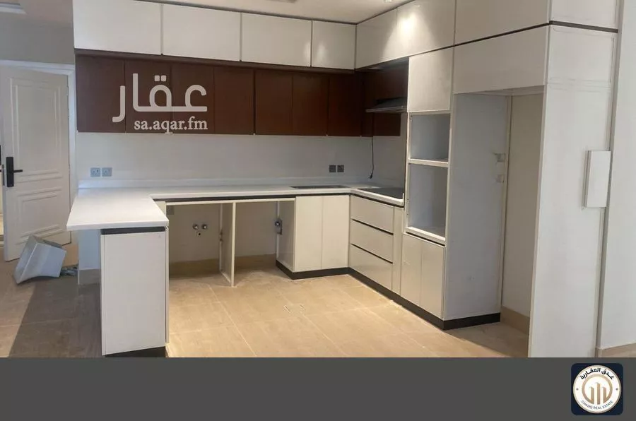 شقة 3 غرف في الحمرا 2