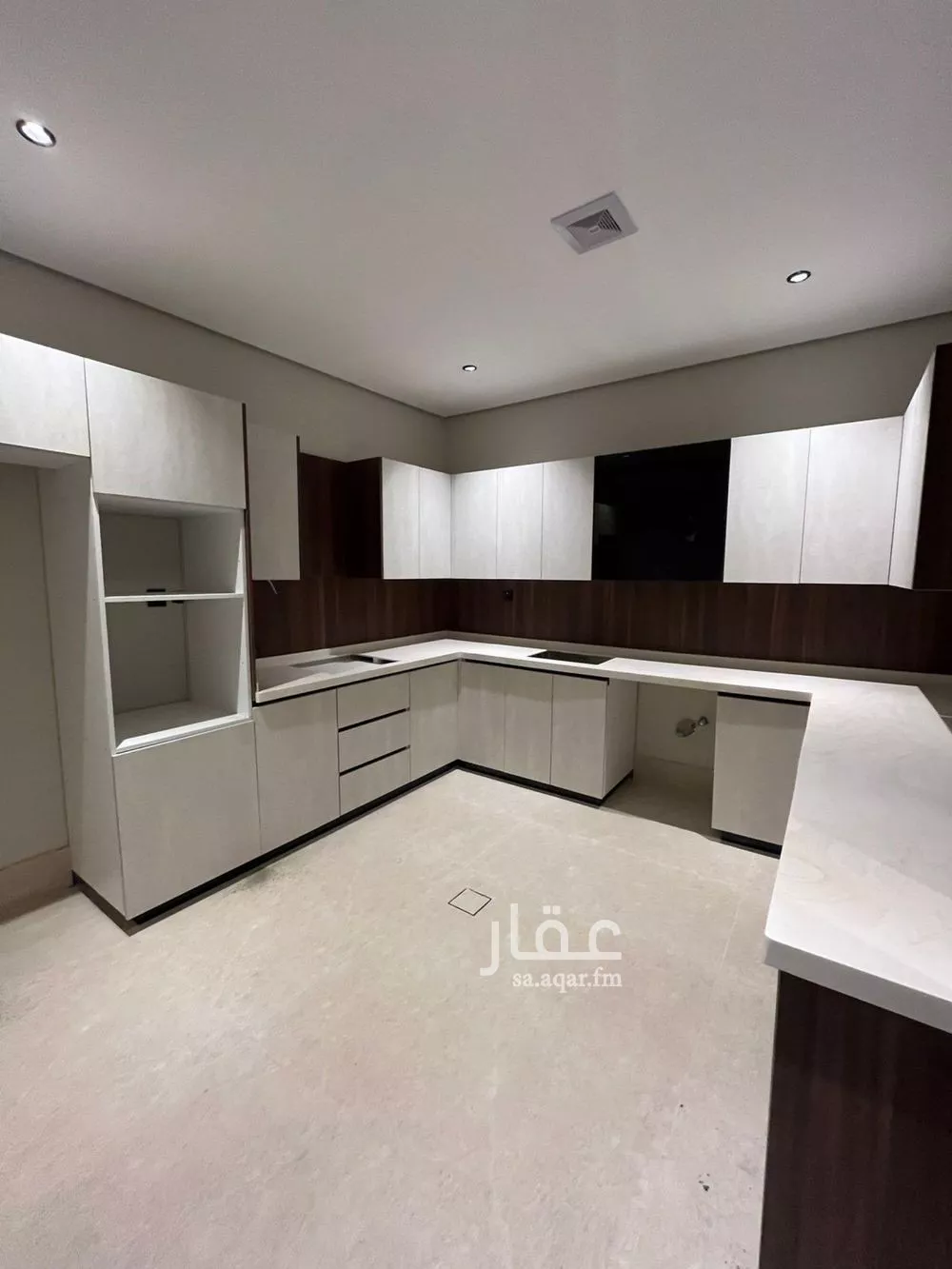 4 bedroom apartment in Al Hamra 1