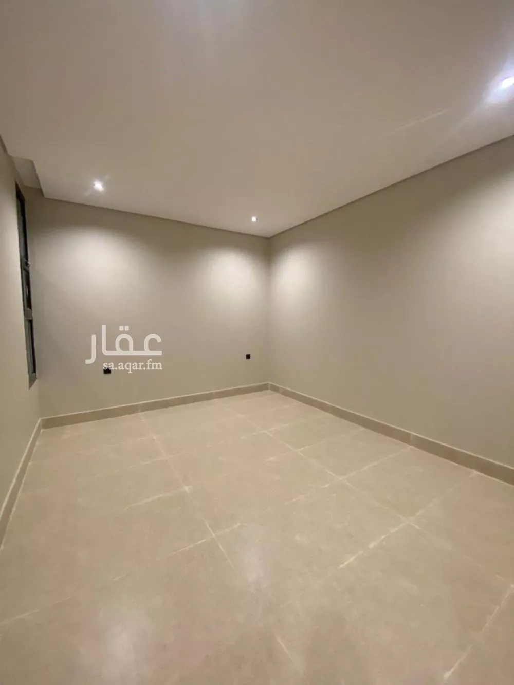 شقة 5 غرف في الحمرا 3