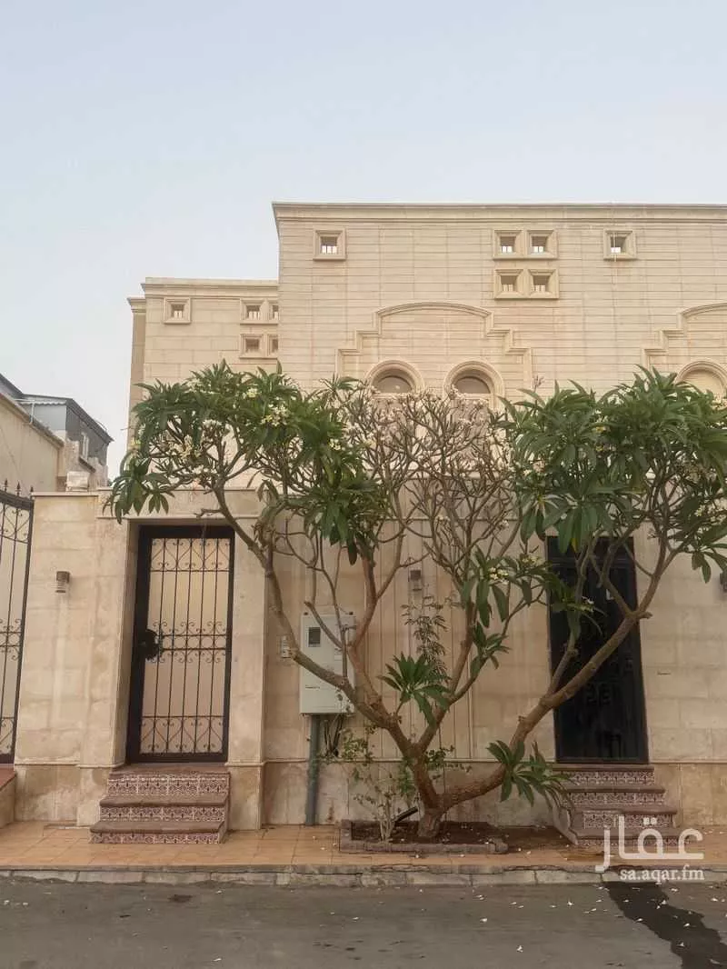 8 bedroom villa in Al Naeem