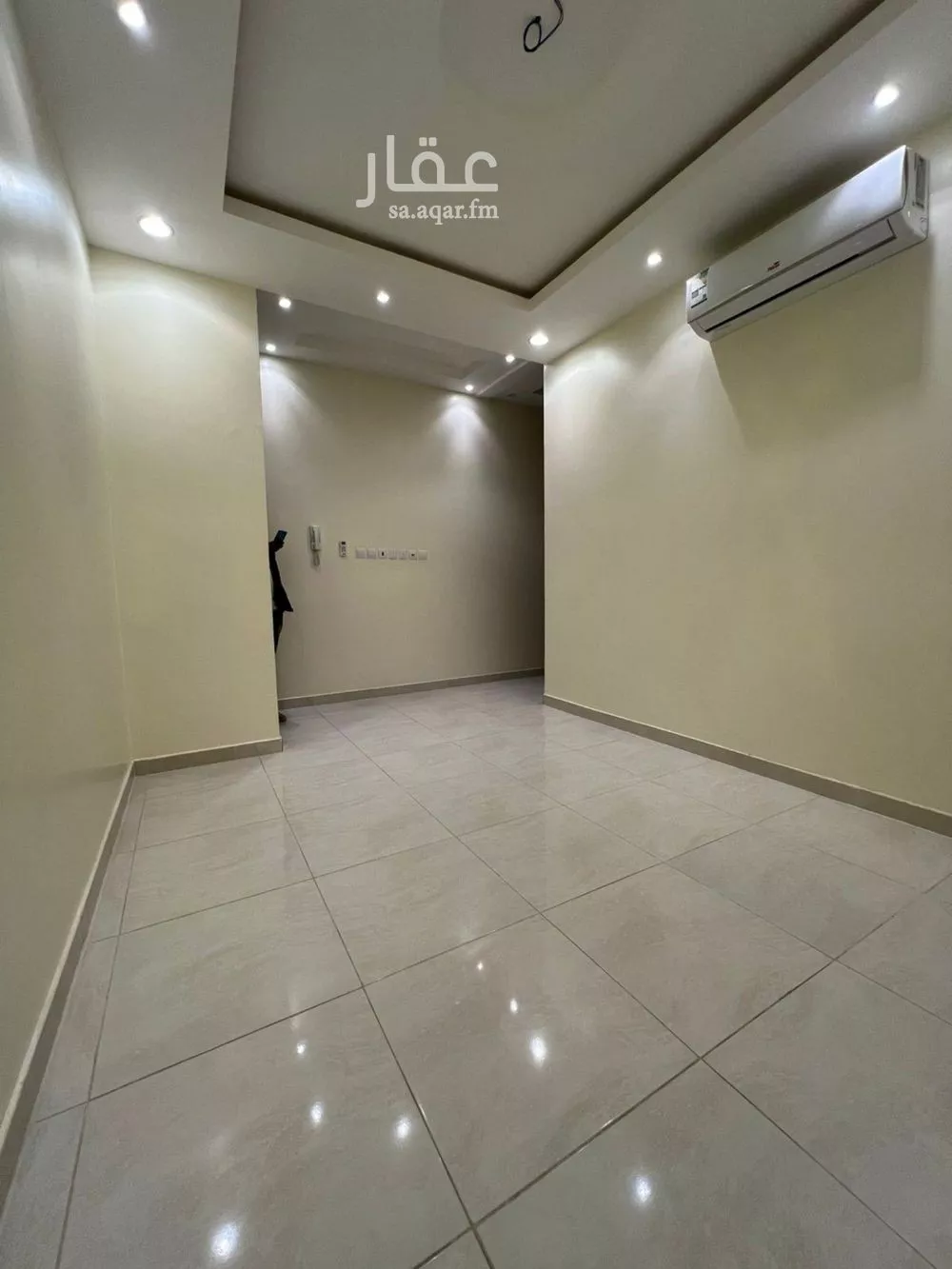 3 bedroom floor in Al Narjis 5