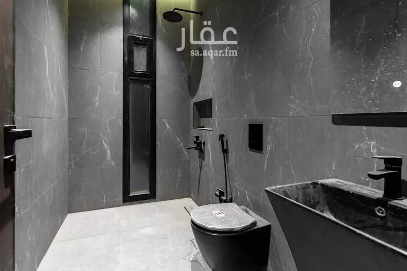 6 bedroom apartment in Al Aridh, Riyadh 4