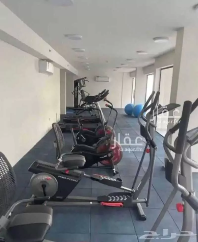 شقة 2 غرف في الحمرا 4