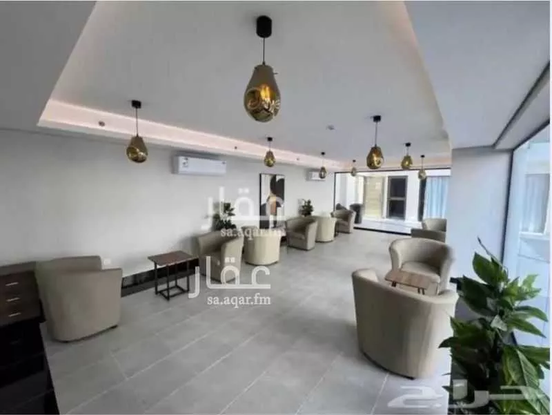 شقة 4 غرف في الحمرا 5