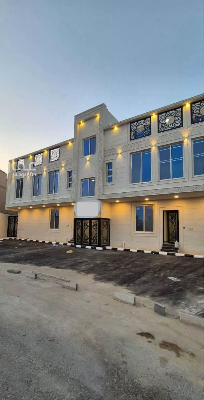 شقة 5 غرف في ضاحية الملك فهد 1