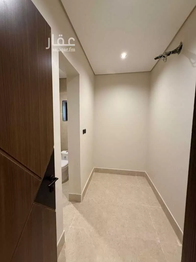 4 bedroom apartment in Al Hamra, Eastern Province 7