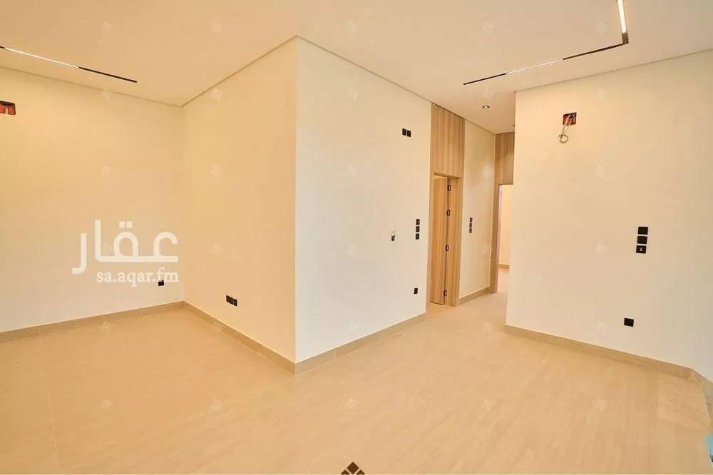 6 bedroom villa in Al Mahdiyyah 5