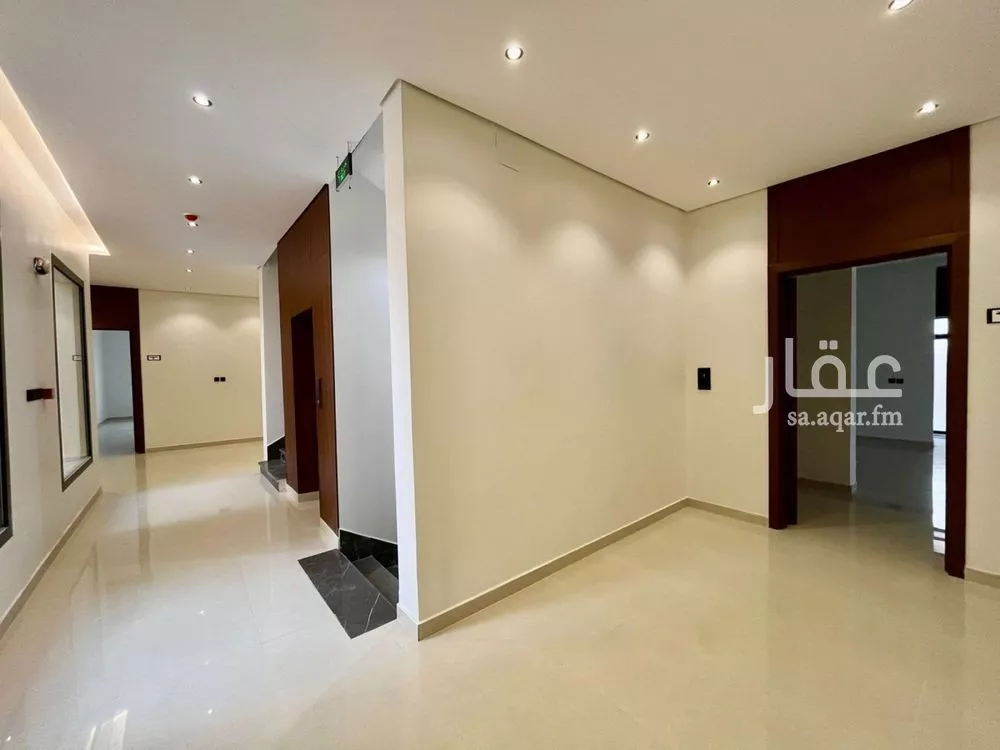 3 bedroom apartment in Al Mahdiyyah 4