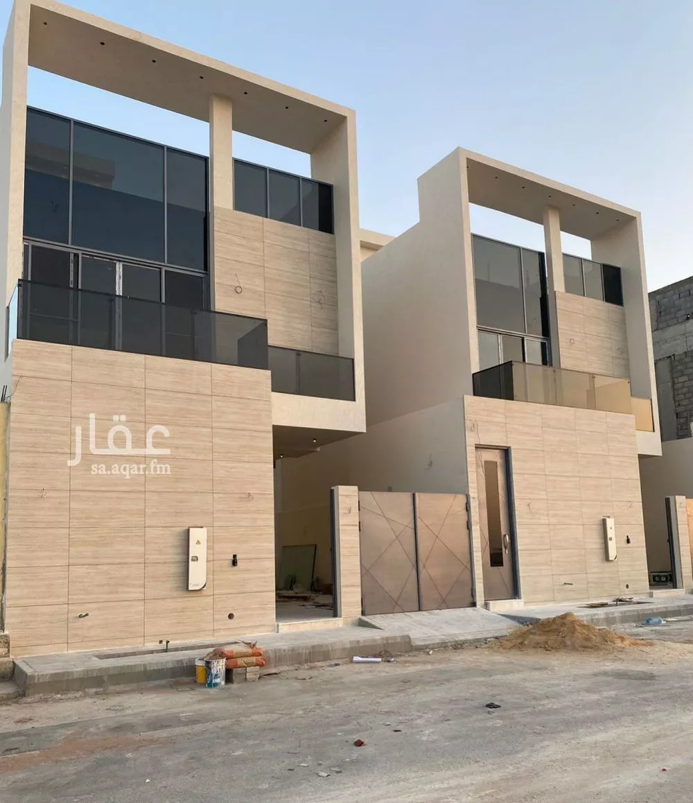 5 bedroom villa in Al Mahdiyyah 4