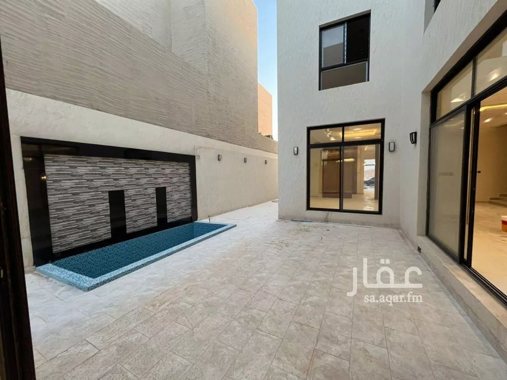 فيلا 6 غرف في المهدية 5