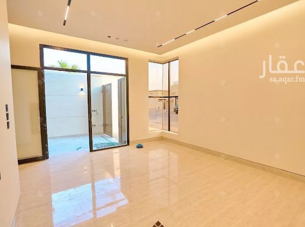 فيلا 6 غرف في المهدية 5