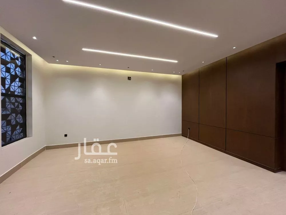 فيلا 6 غرف في المهدية 5