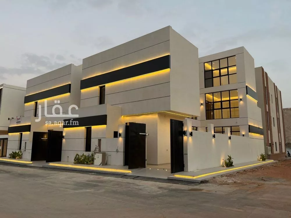 6 bedroom villa in Al Mahdiyyah 2