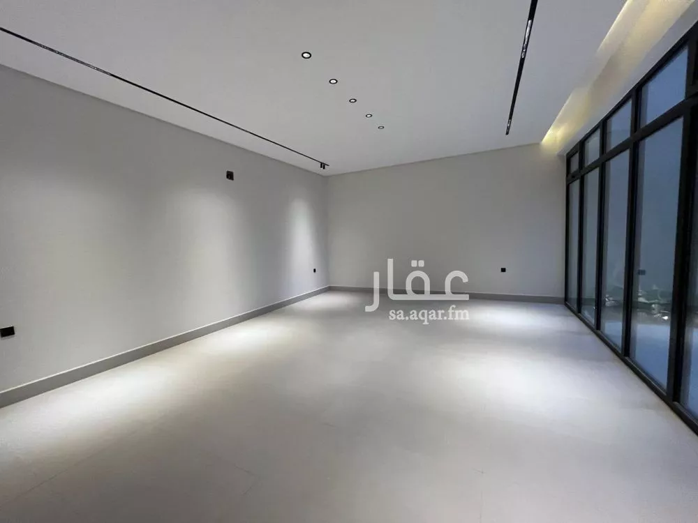 4 bedroom villa in Al Mahdiyyah, Riyadh 7