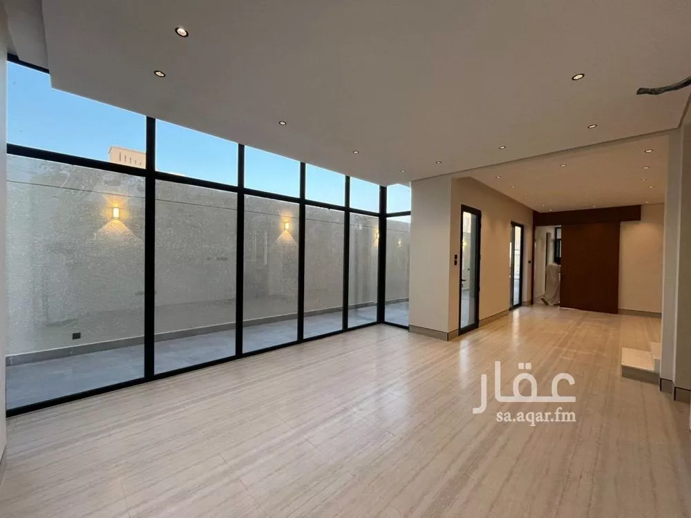 6 bedroom villa in Al Mahdiyyah 5