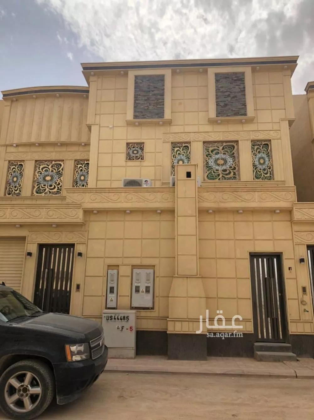 فيلا 6 غرف في الرمال