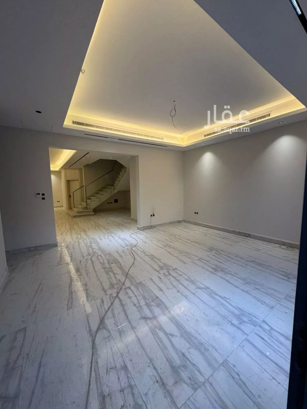 فيلا 6 غرف في النرجس 5