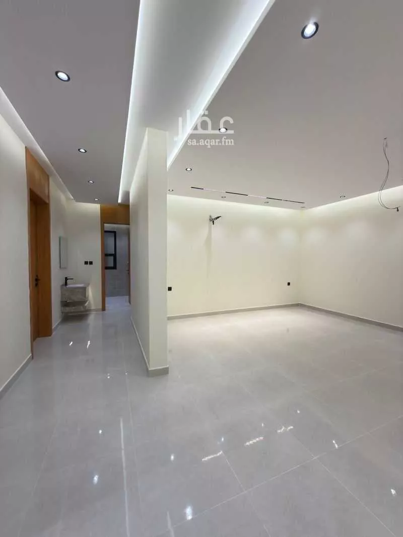 فيلا 13 غرف في الصالحية 5