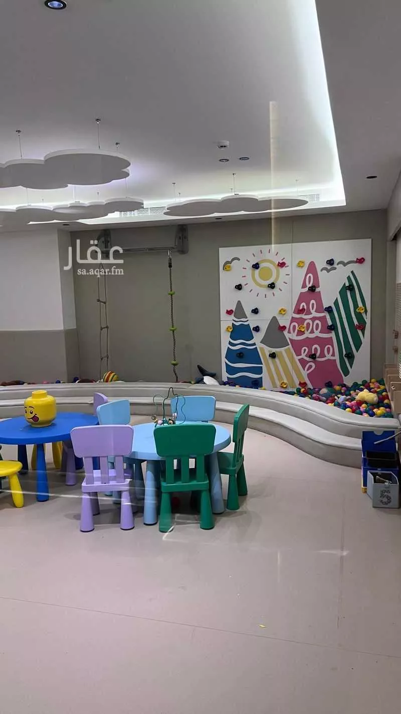 2 bedroom apartment in Ishbiliyah, Riyadh 8