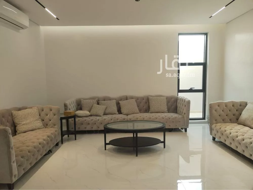 فيلا 5 غرف في العارض 4