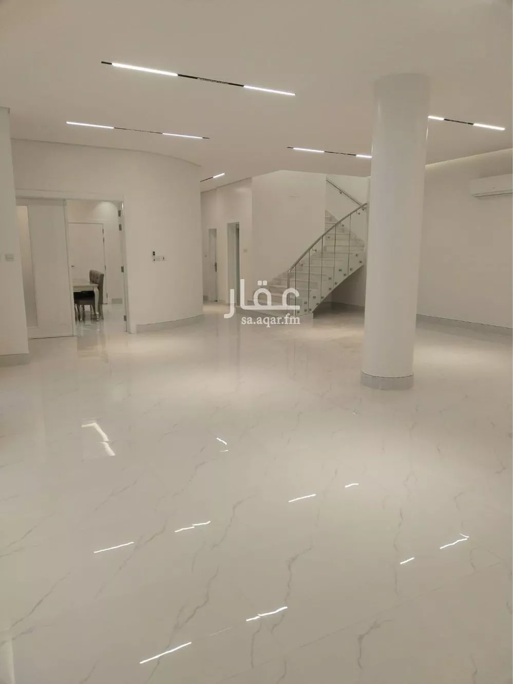 فيلا 5 غرف في العارض 3