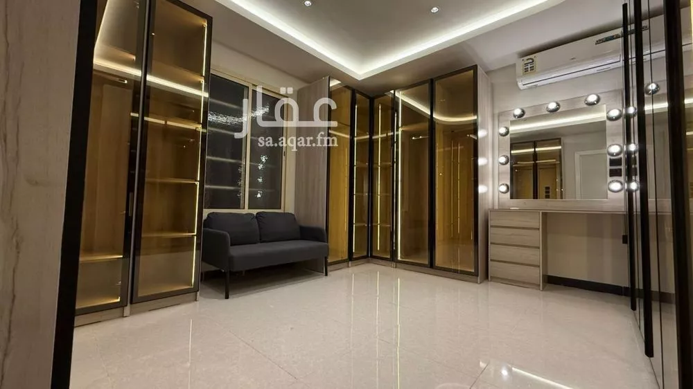 شقة 4 غرف في الملقا 5