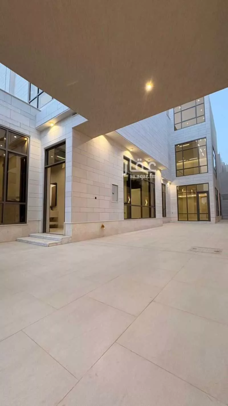 6 bedroom villa in Al Mahdiyyah 5