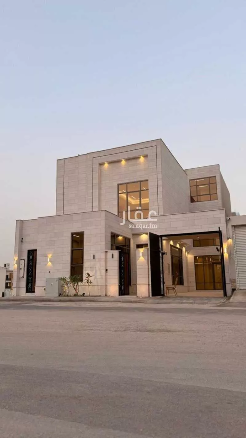 6 bedroom villa in Al Mahdiyyah 3