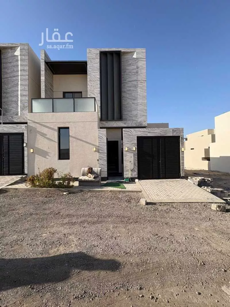 467 sqm land in Al Mahdiyyah 1