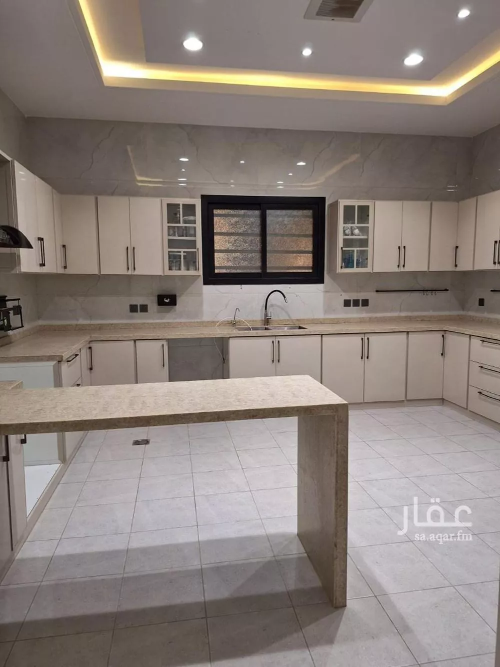 دور 3 غرف في العارض 3