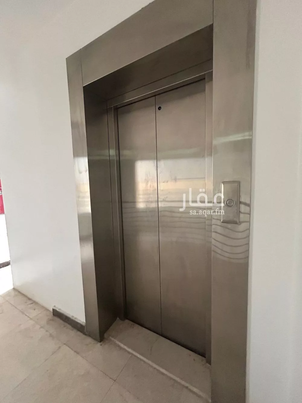 مكتب 560 م² في العارض 3