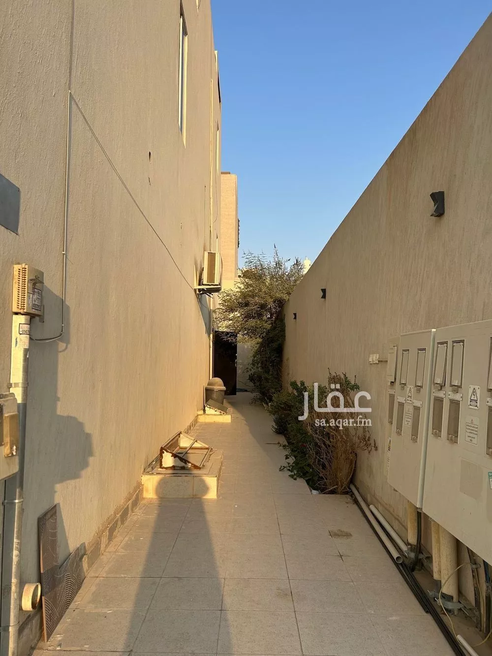 مكتب 560 م² في العارض 2