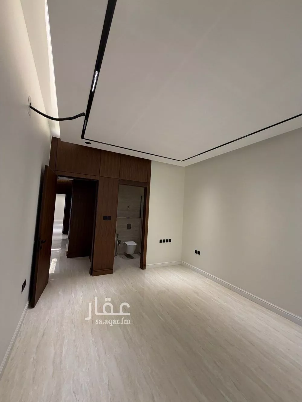 5 bedroom villa in Al Narjis 5