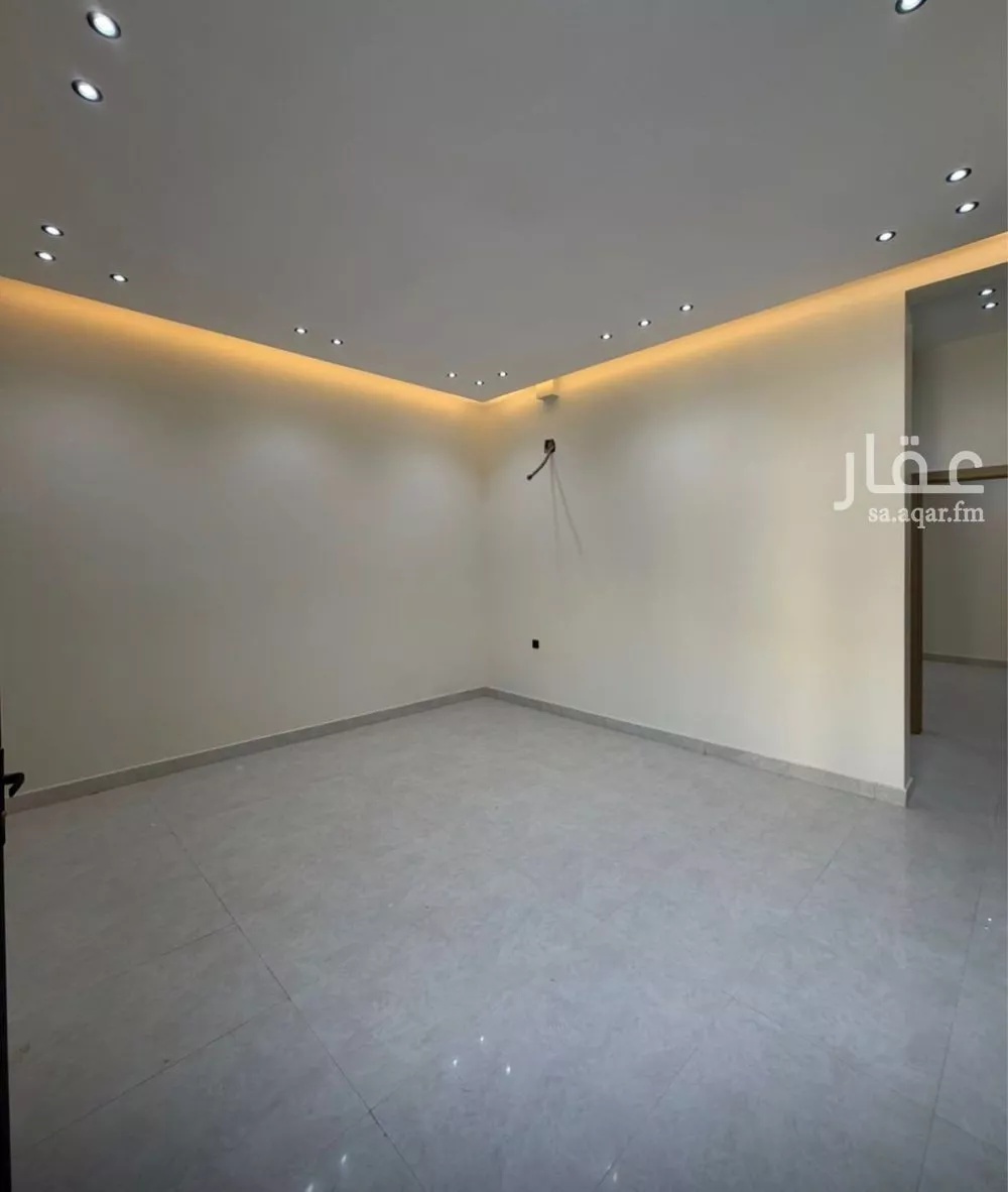 شقة 3 غرف في الرمال 5