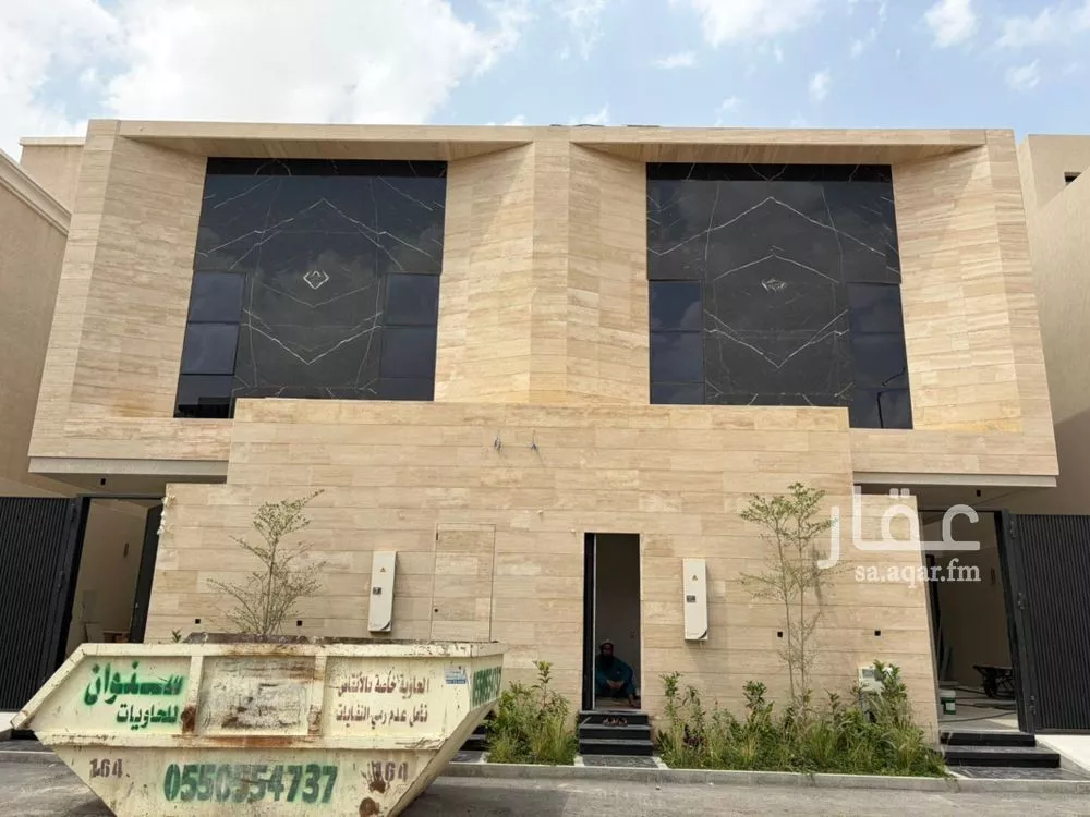 5 bedroom villa in Al Narjis 5