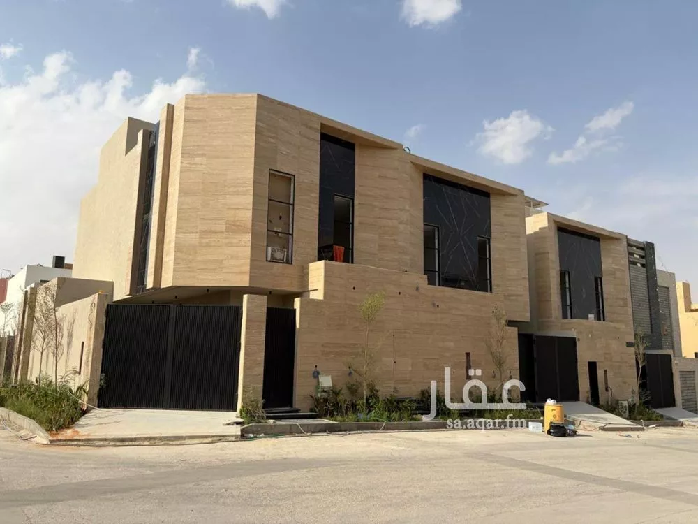 5 bedroom villa in Al Narjis 4