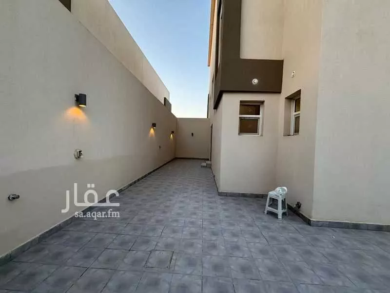 فيلا 4 غرف في الرمال 3