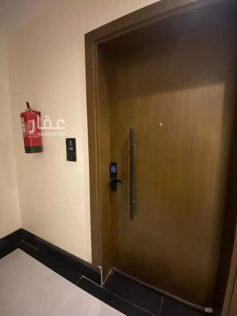 شقة 3 غرف في الرمال 1