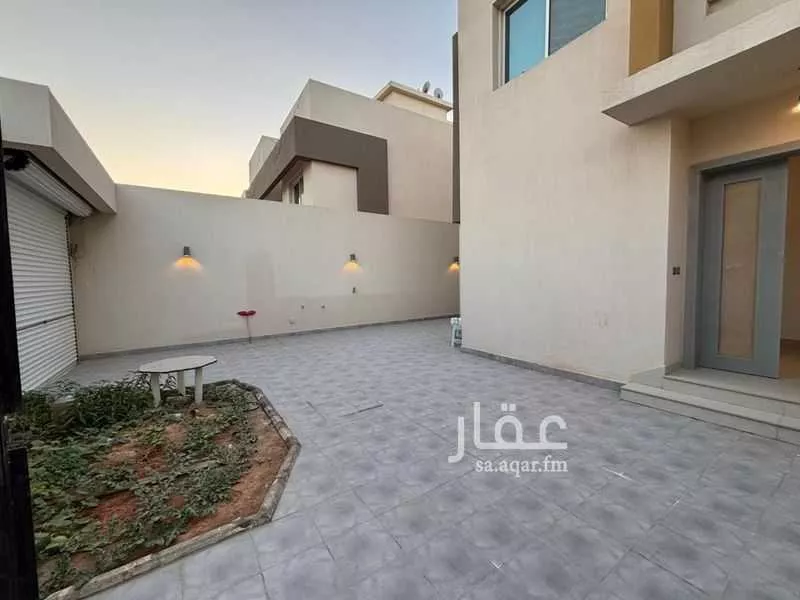 فيلا 4 غرف في الرمال 4