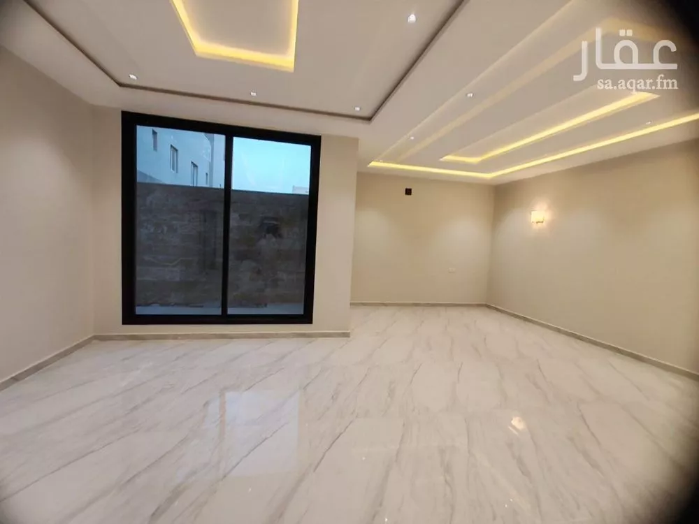 فيلا 5 غرف في العارض 3