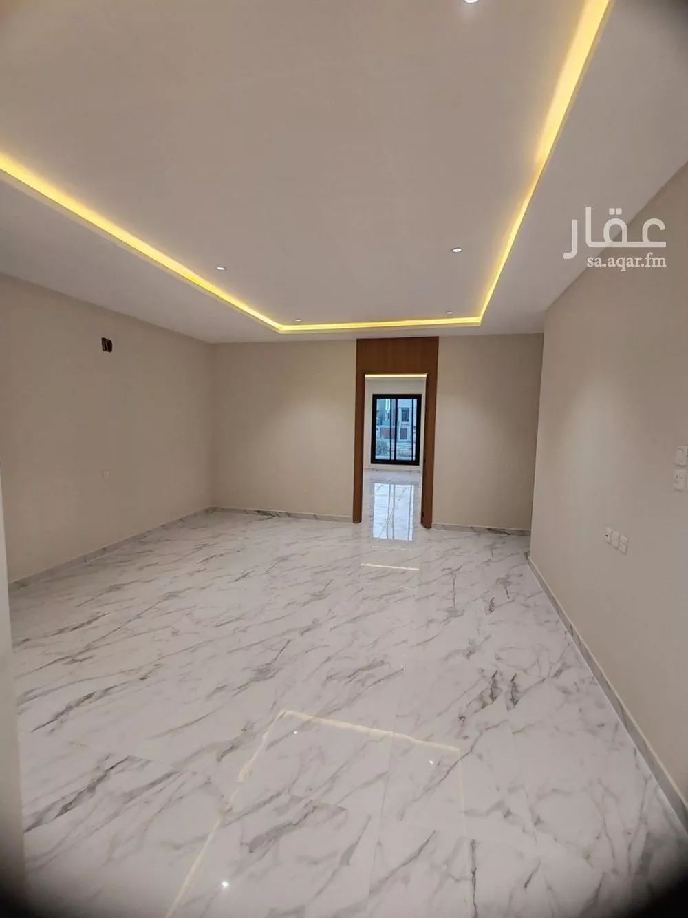 فيلا 5 غرف في العارض 4